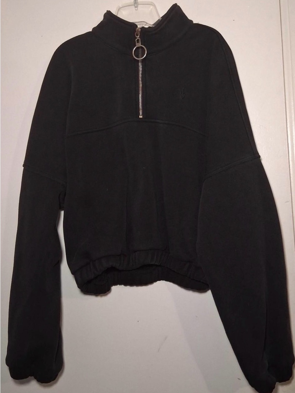 Cropped Black Half-Zip Pullover with Ring Zipper